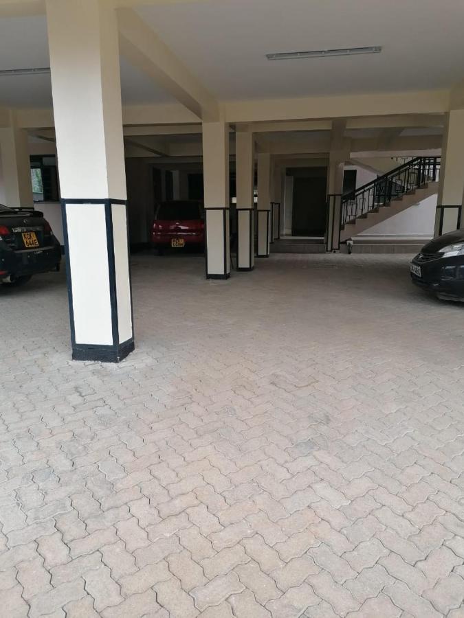 Exquisite City Apartments With Hot Tub Nairobi Eksteriør bilde